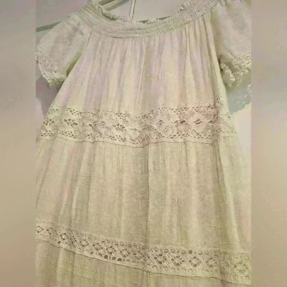 AE White Off The Shoulder Shift Dress - Picture 5 of 6